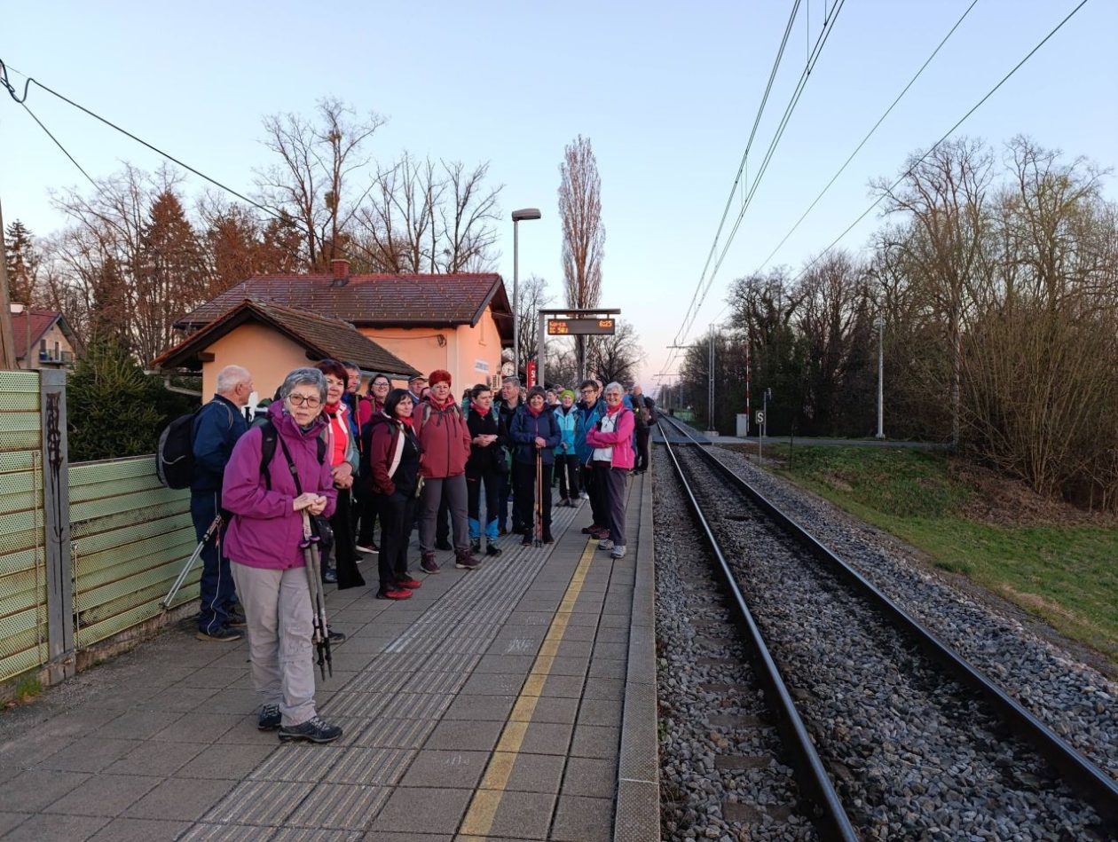PLANINARSKA AVANTURA Bundeki vlakom do Laškog pa na uspon prema Šmohoru i Maliču (20)