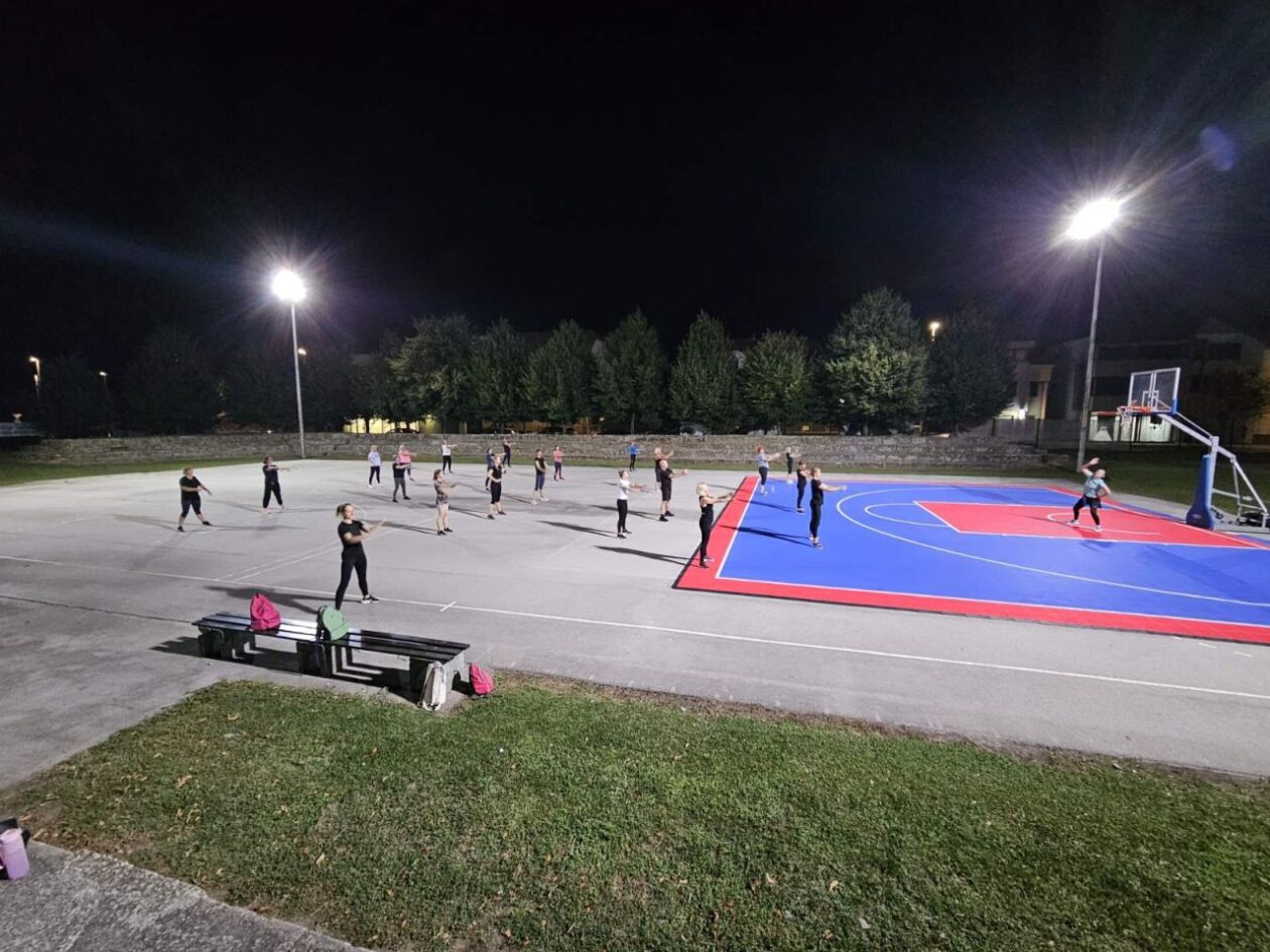 PLESNI RITMOVI Završio projekt „Let’s dance with Sanela“ na Macanu (8)