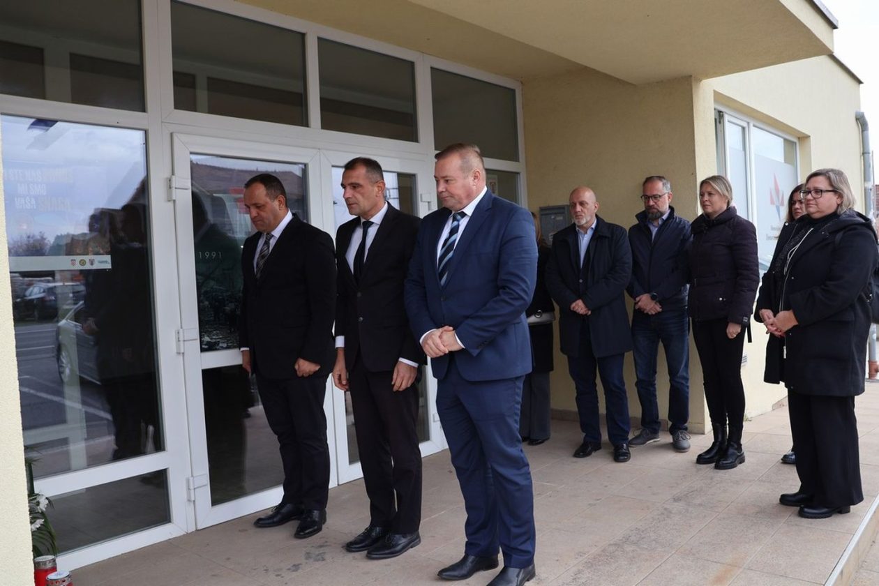 POČAST HEROJIMA Međimurje u Vukovaru odalo zahvalnost žrtvama Domovinskog rata (10)