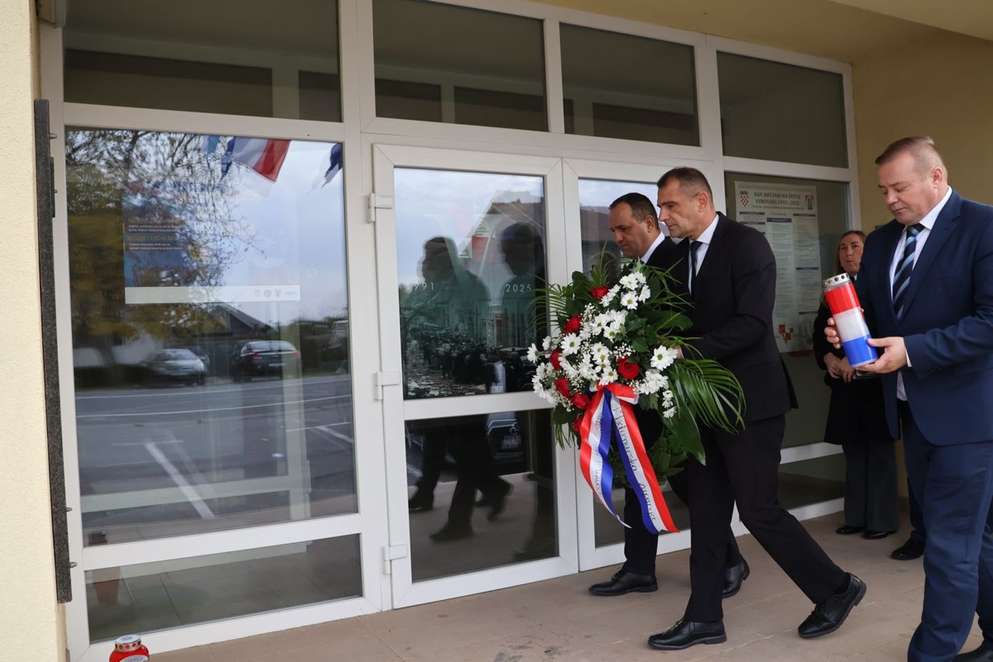 POČAST HEROJIMA Međimurje u Vukovaru odalo zahvalnost žrtvama Domovinskog rata (11)