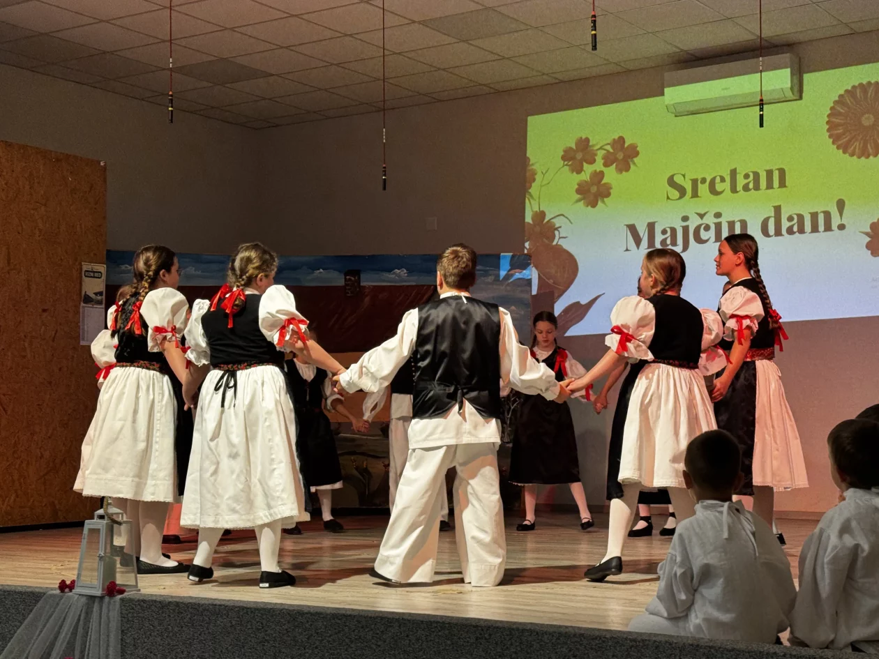 PODTUREN majčin dan (19)