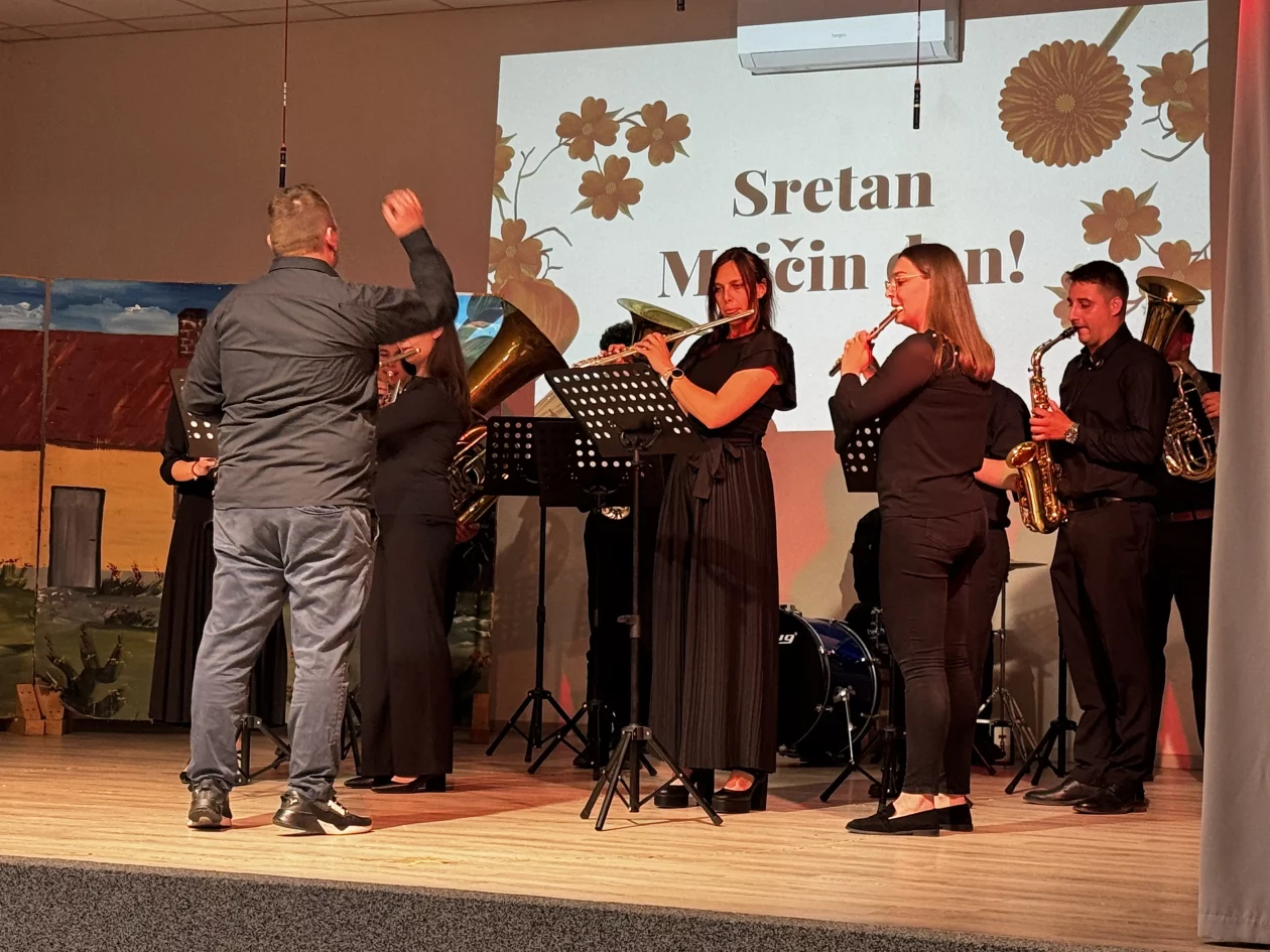 PODTUREN majčin dan (36)