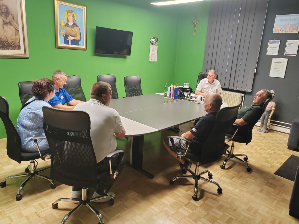 POMOĆ UDRUGAMA Grad Mursko Središće osigurao opremu za članove HVIDRA-e (1)