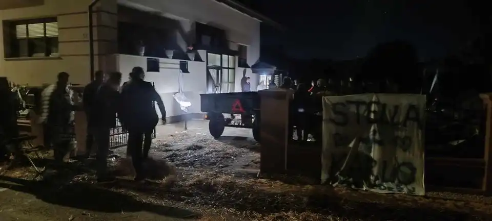 POTEPANJE Karlo Baranašić iz Hodošana i Stella-Vanessa Jerković iz Pribislavca imat će što čistiti (3) POTEPANJE Karlo Baranašić iz Hodošana i Stella-Vanessa Jerković iz Pribislavca imat će što čistiti (3)