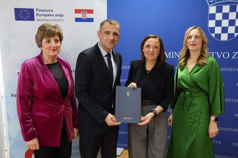 POTPISAN SPORAZUM Mobilna ambulanta uskoro na terenu diljem Međimurja (10) POTPISAN SPORAZUM Mobilna ambulanta uskoro na terenu diljem Međimurja (10)