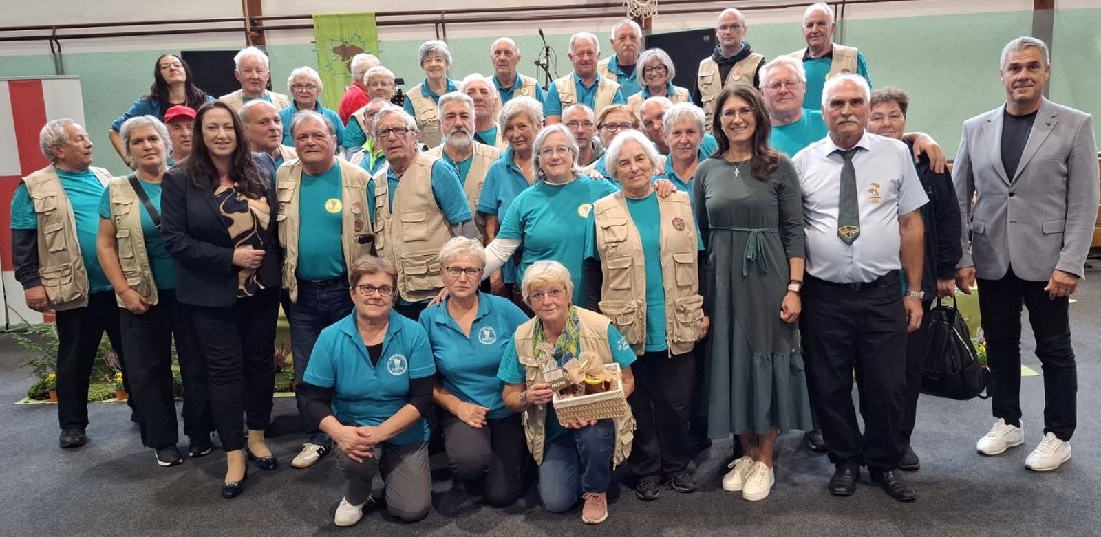 POTPISANA POVELJA Prijateljstvo ‘Smrčka’ i ‘Ježeka’ potvrđeno na ‘Ježkarijadi’ (19)