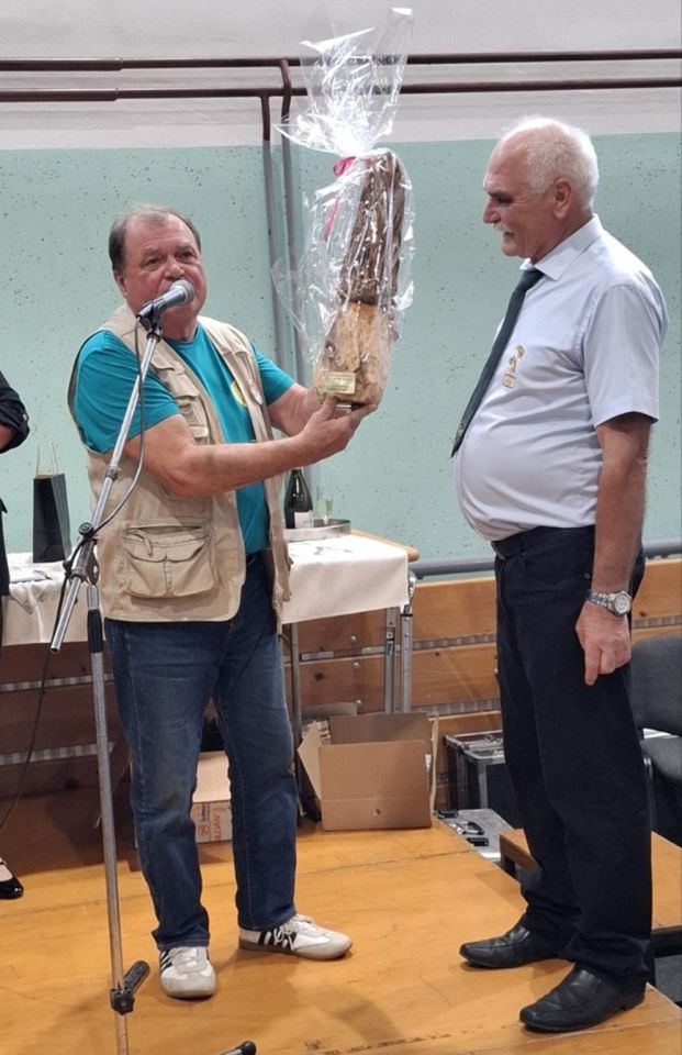 POTPISANA POVELJA Prijateljstvo ‘Smrčka’ i ‘Ježeka’ potvrđeno na ‘Ježkarijadi’ (22)