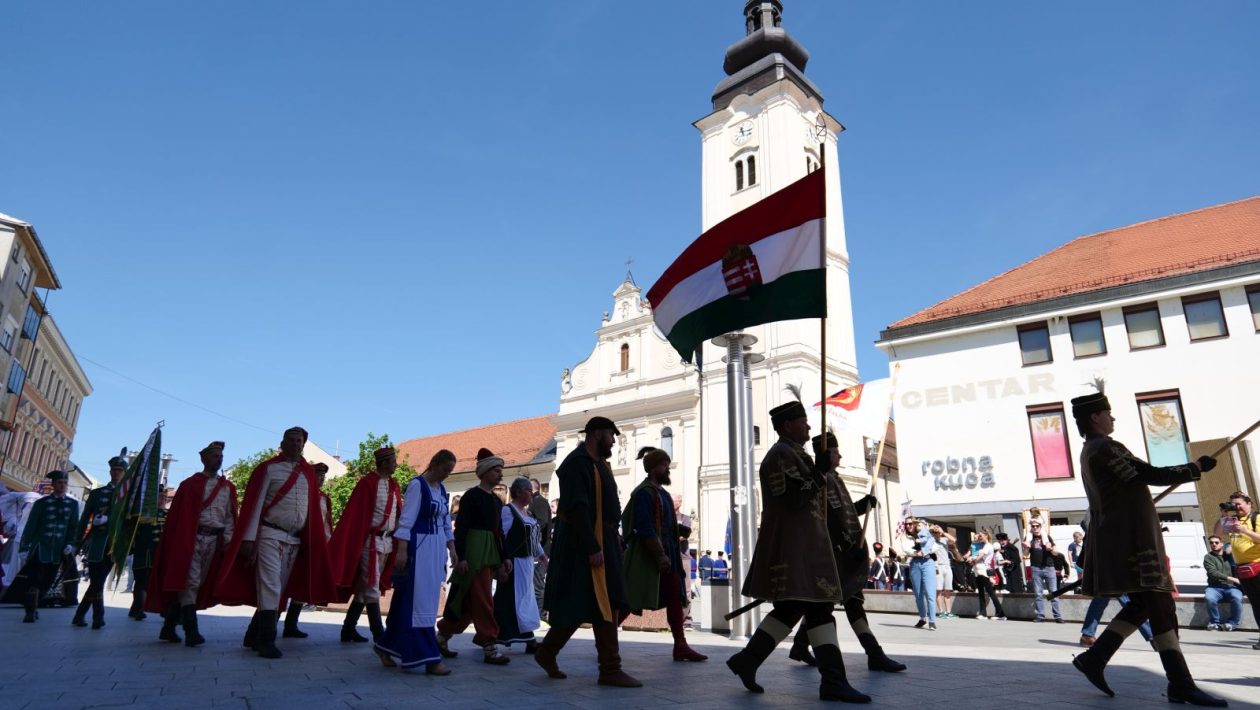 POVIJESNI MIMOHOD Čakovec u znaku Zrinskih, Frankopana i postrojbi iz tri države (24)