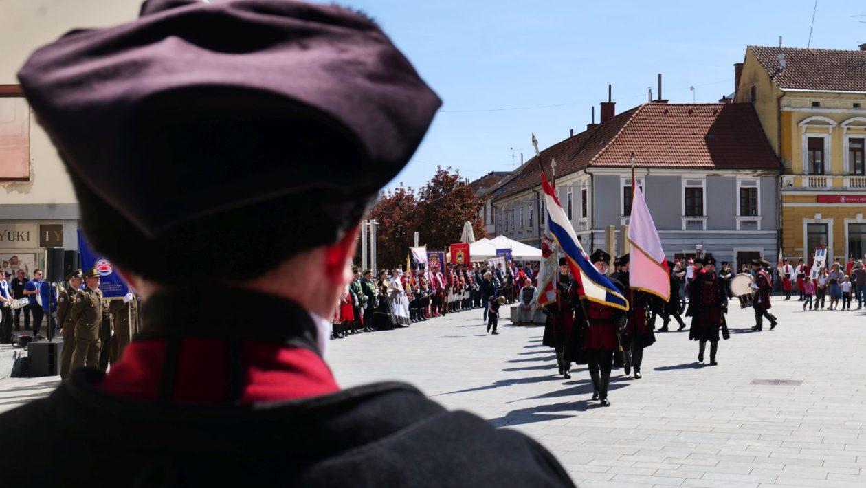 POVIJESNI MIMOHOD Čakovec u znaku Zrinskih, Frankopana i postrojbi iz tri države (29)