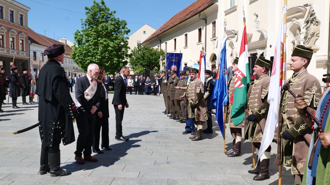 POVIJESNI MIMOHOD Čakovec u znaku Zrinskih, Frankopana i postrojbi iz tri države (5)