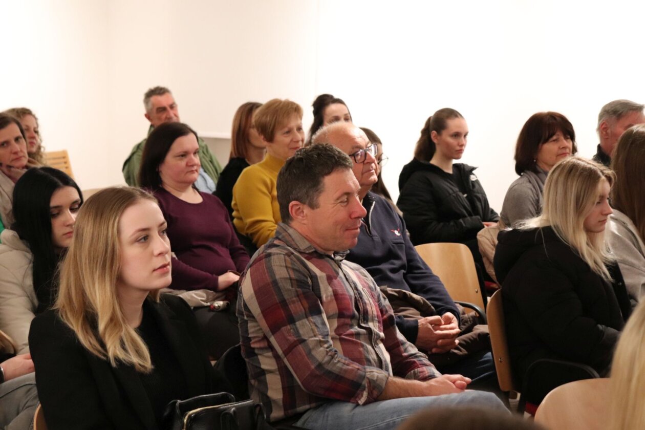 PREDAVANJE PETKOM Riznica Međimurja ugostila jezikoslovca Marka Alerića ‘Jezik postaje sve važniji’ (3)