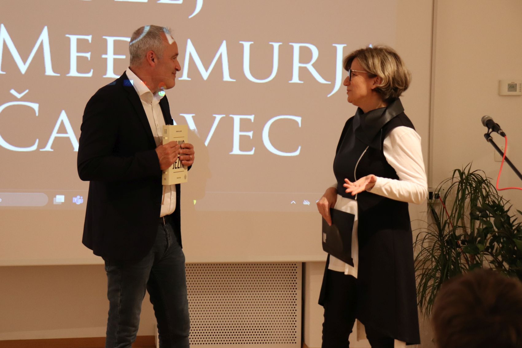 PREDAVANJE PETKOM Riznica Međimurja ugostila jezikoslovca Marka Alerića ‘Jezik postaje sve važniji’ (7) PREDAVANJE PETKOM Riznica Međimurja ugostila jezikoslovca Marka Alerića ‘Jezik postaje sve važniji’ (7)