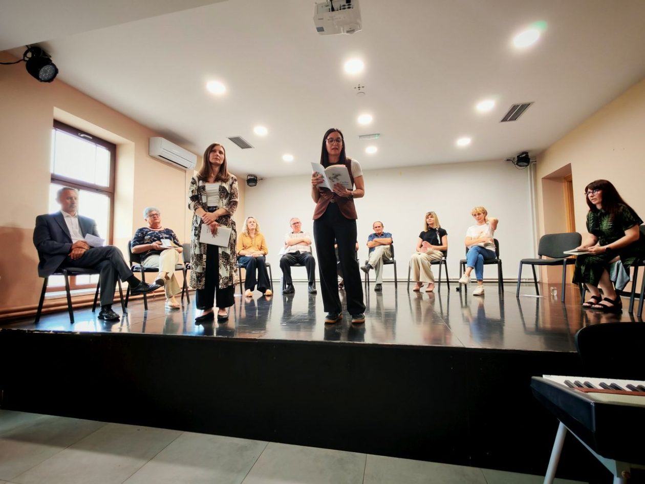 PREDSTAVLJENE KNJIGE “Fanika i Slavek” i “Šulanka” oduševile publiku u Selnici (19)