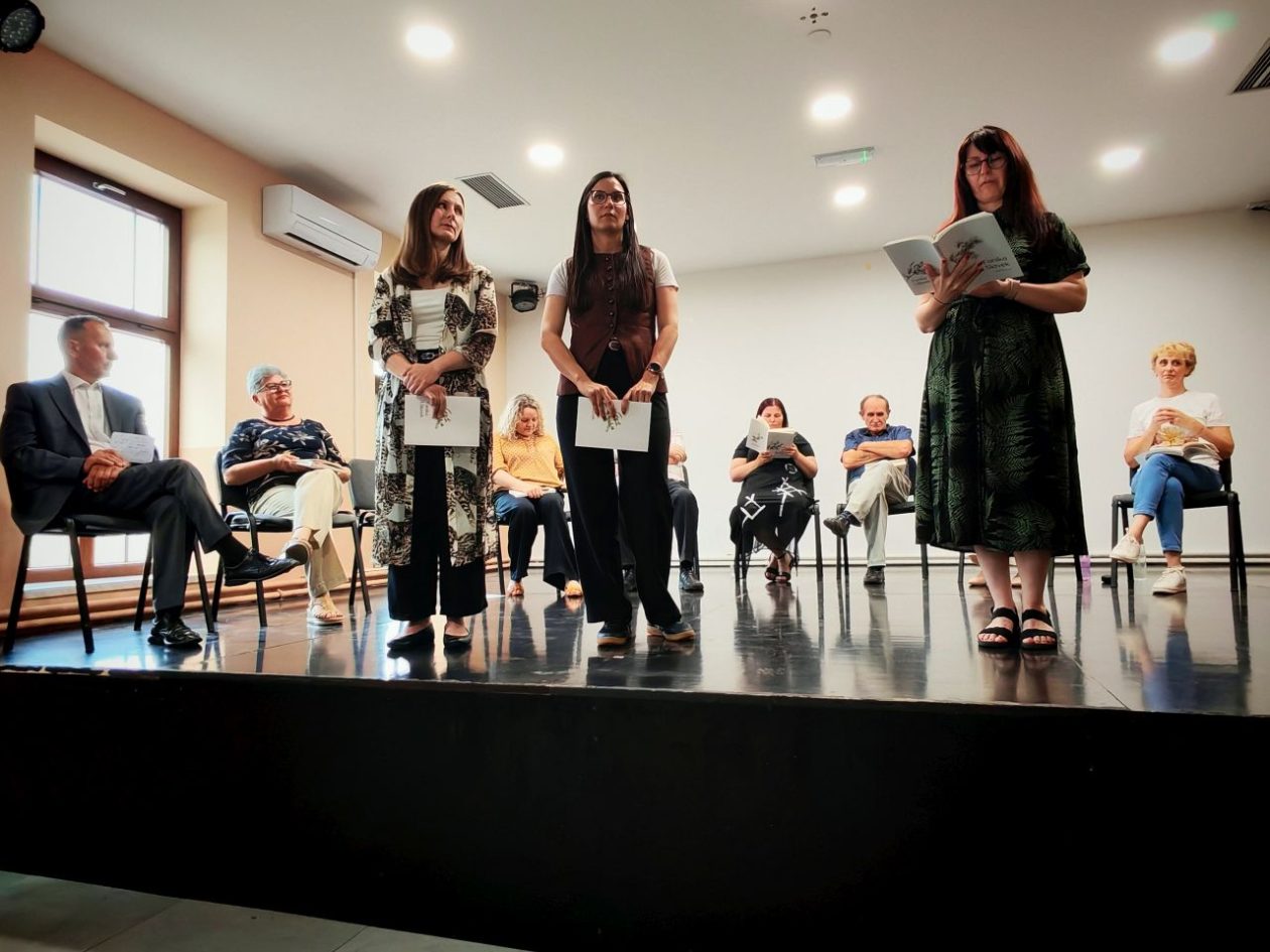 PREDSTAVLJENE KNJIGE “Fanika i Slavek” i “Šulanka” oduševile publiku u Selnici (22)
