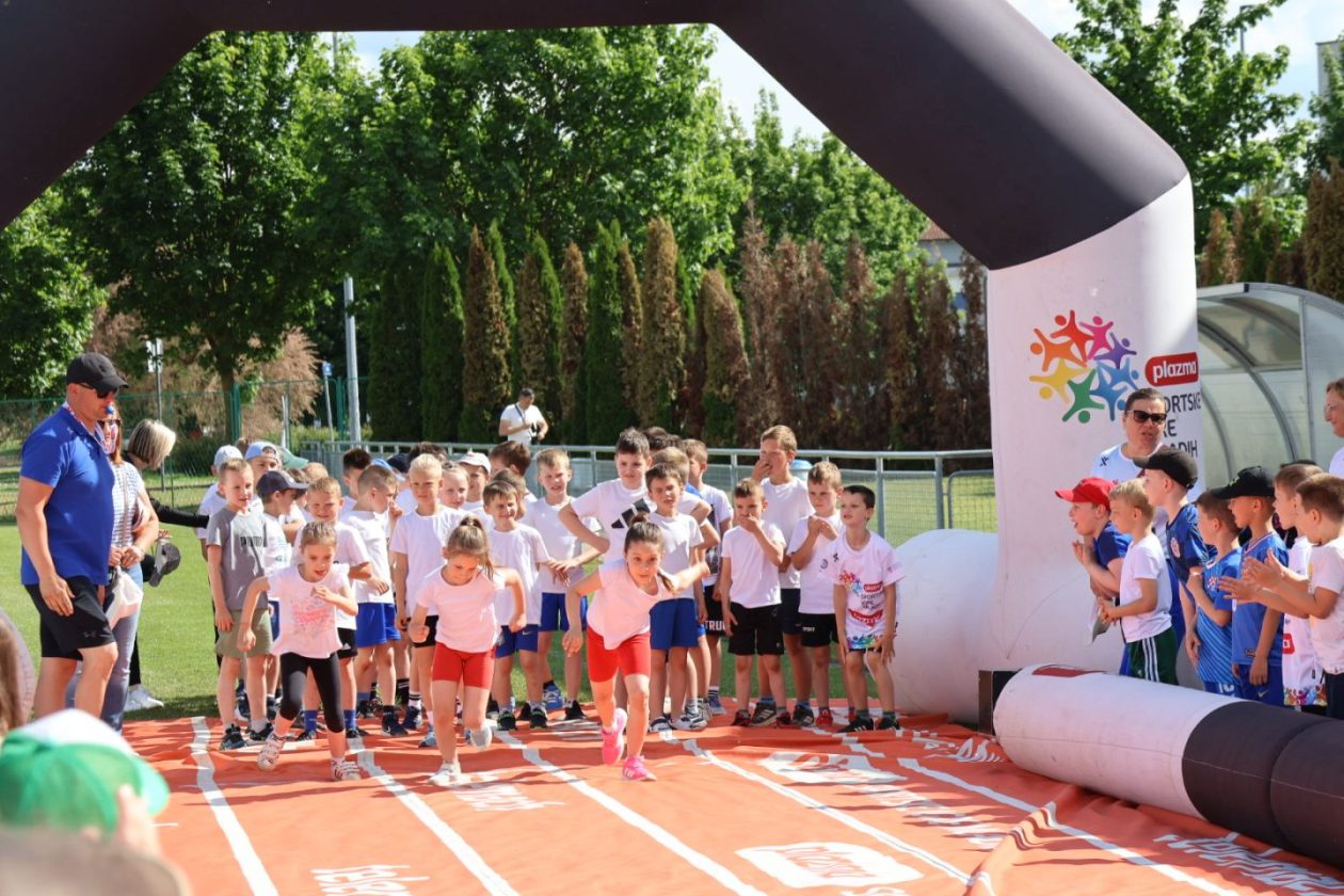 PRELOG Dan sporta Djeca odmjeravaju snage u graničaru i atletici (48)