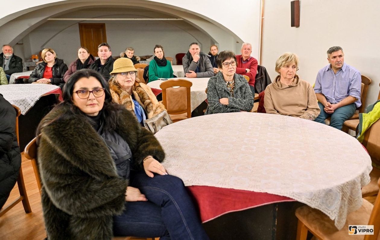 PRELOG Irena Kovačić predstavila svoj putopis i Camino Croatia (10)