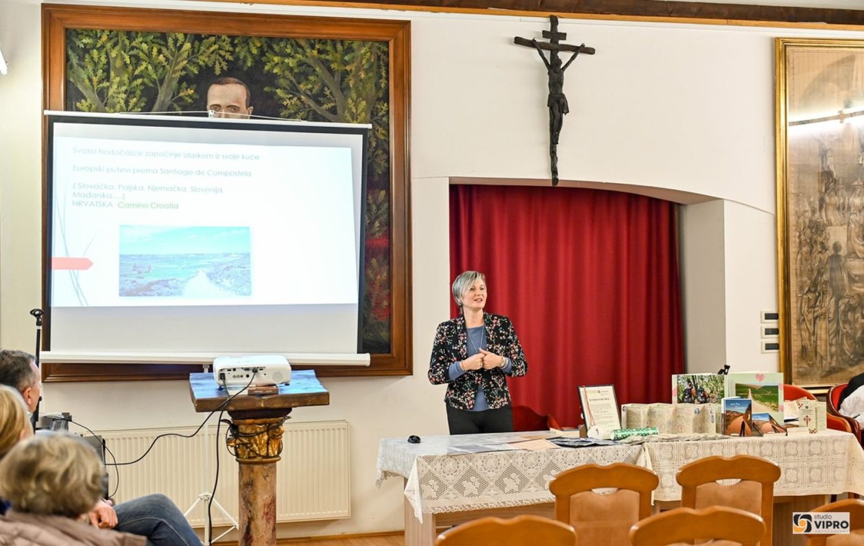 PRELOG Irena Kovačić predstavila svoj putopis i Camino Croatia (7)