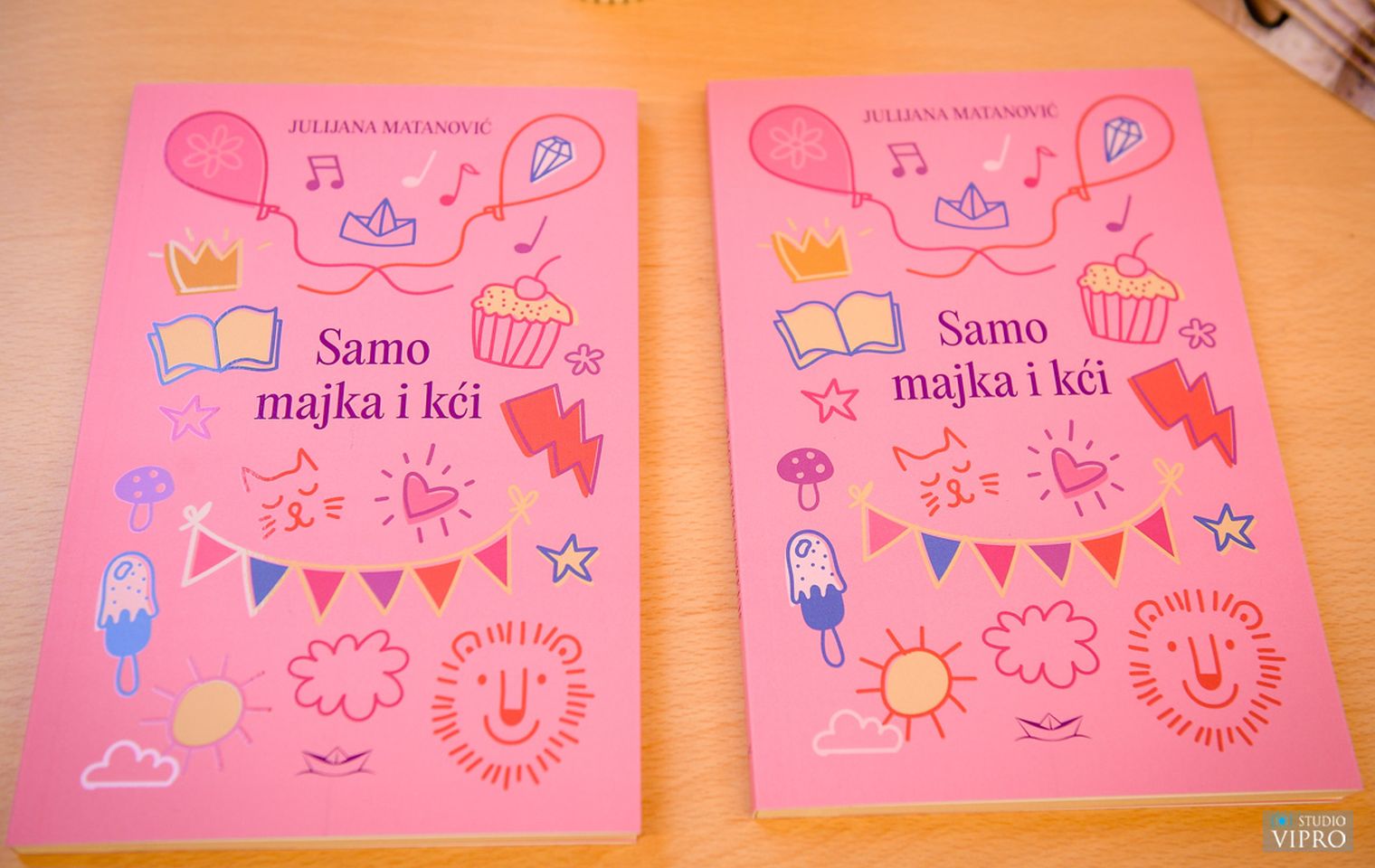 PRELOG Književna večer s Julijanom Matanović ispunila dvoranu knjižnice (2) PRELOG Književna večer s Julijanom Matanović ispunila dvoranu knjižnice (2)