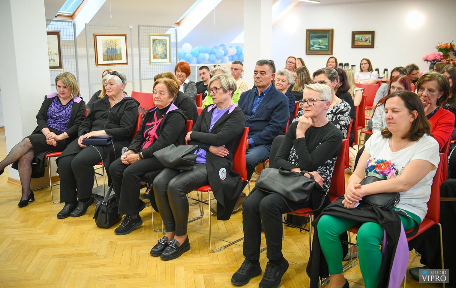 PRELOG Književna večer s Julijanom Matanović ispunila dvoranu knjižnice (4) PRELOG Književna večer s Julijanom Matanović ispunila dvoranu knjižnice (4)