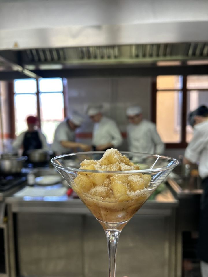 PRELOG Mladi kuhari učili kako kuhati za osobe s celijakijom (10) PRELOG Mladi kuhari učili kako kuhati za osobe s celijakijom (14)