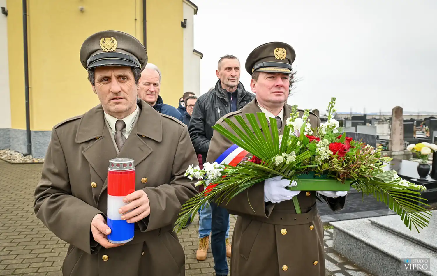 PRELOG Odana je počast hrvatskom branitelju Božidaru Horvatu (1) PRELOG Odana je počast hrvatskom branitelju Božidaru Horvatu (1)