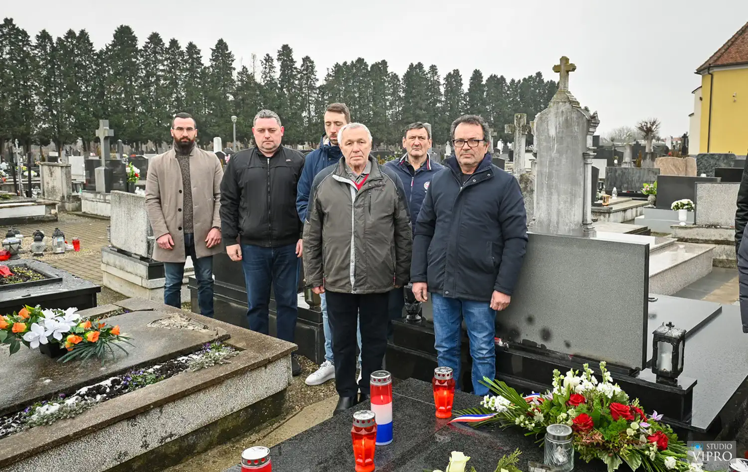 PRELOG Odana je počast hrvatskom branitelju Božidaru Horvatu (7) PRELOG Odana je počast hrvatskom branitelju Božidaru Horvatu (7)