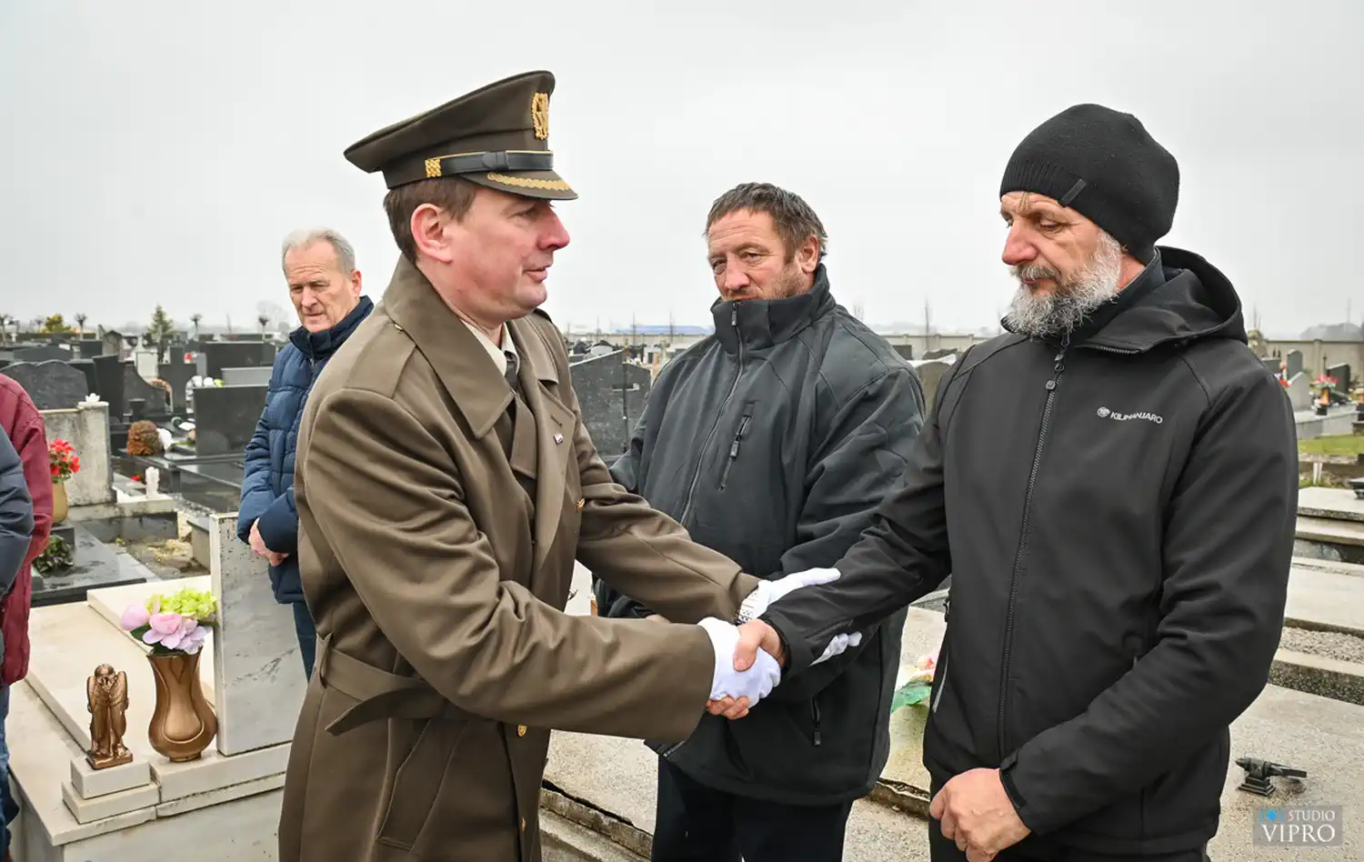 PRELOG Odana je počast hrvatskom branitelju Božidaru Horvatu (8) PRELOG Odana je počast hrvatskom branitelju Božidaru Horvatu (8)