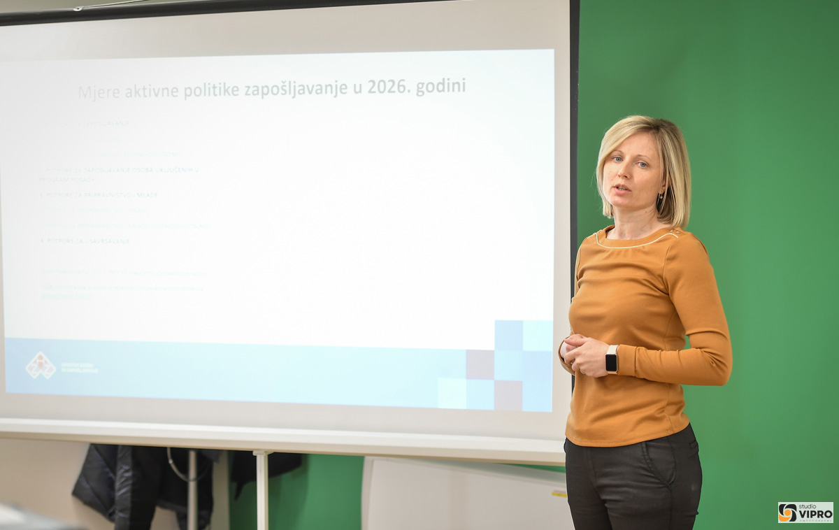 PRELOG Održano predavanje za gospodarstvenike o mjerama zapošljavanja u 2026. godini (13)