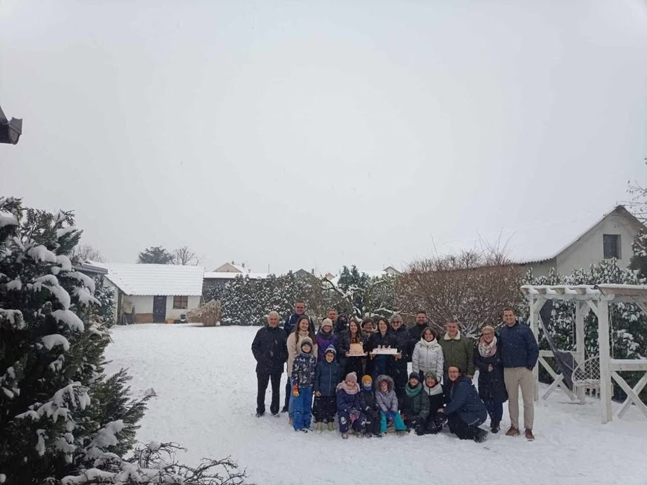 PRELOG POD SNIJEGOM Veselje u ulici A. Mihanovića uz snježni iglu i rođendane (2)