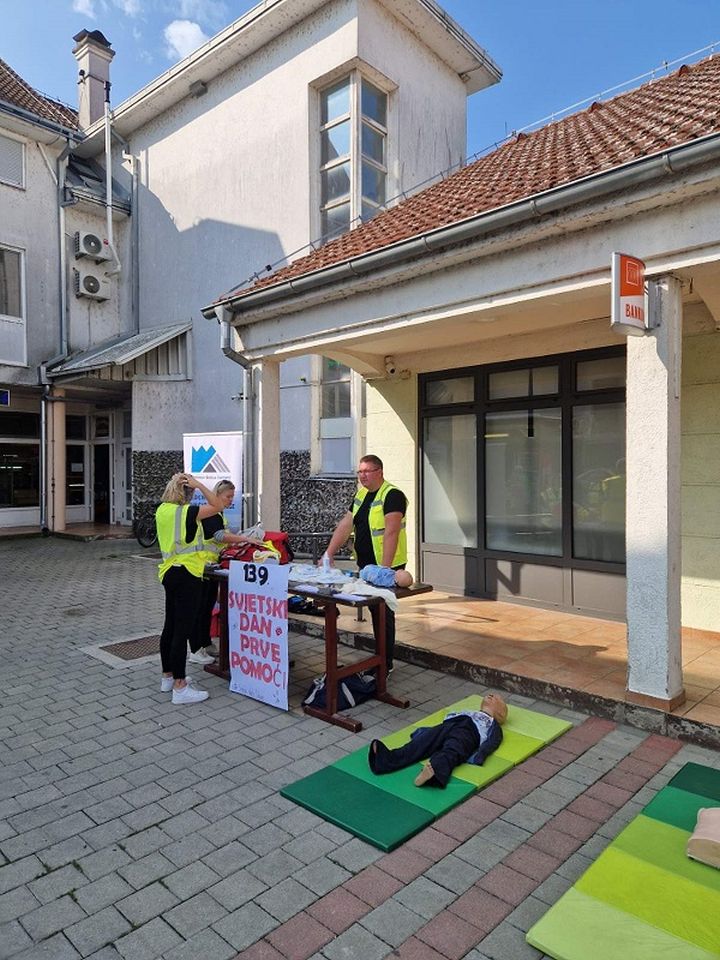 PRELOG Učenici Srednje škole Čakovec demonstrirali postupke prve pomoći (4)