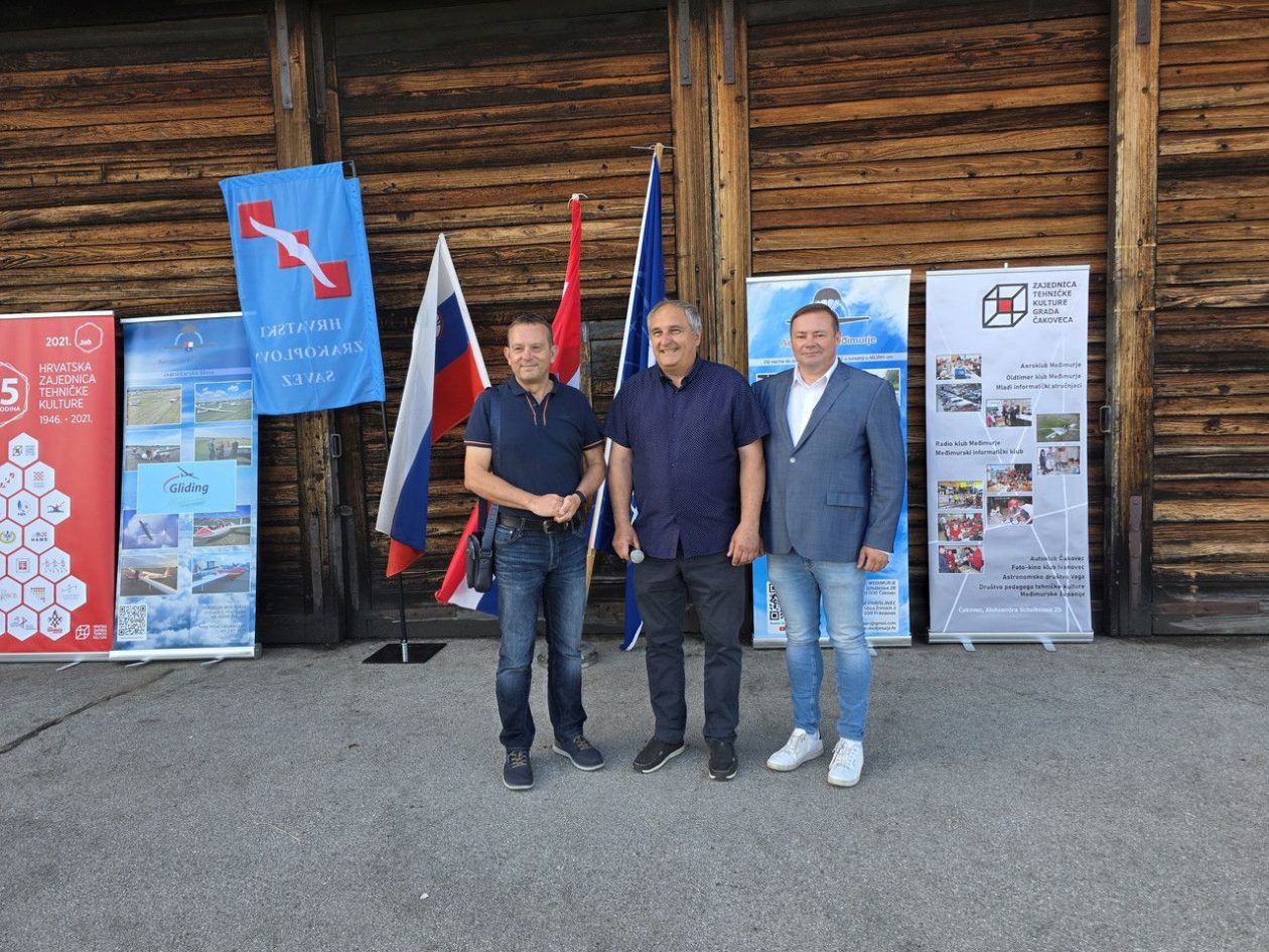 PRIBISLAVEC Aeroklub Međimurje otvorio 17. državno prvenstvo u zrakoplovnom jedriličarstvu (1)