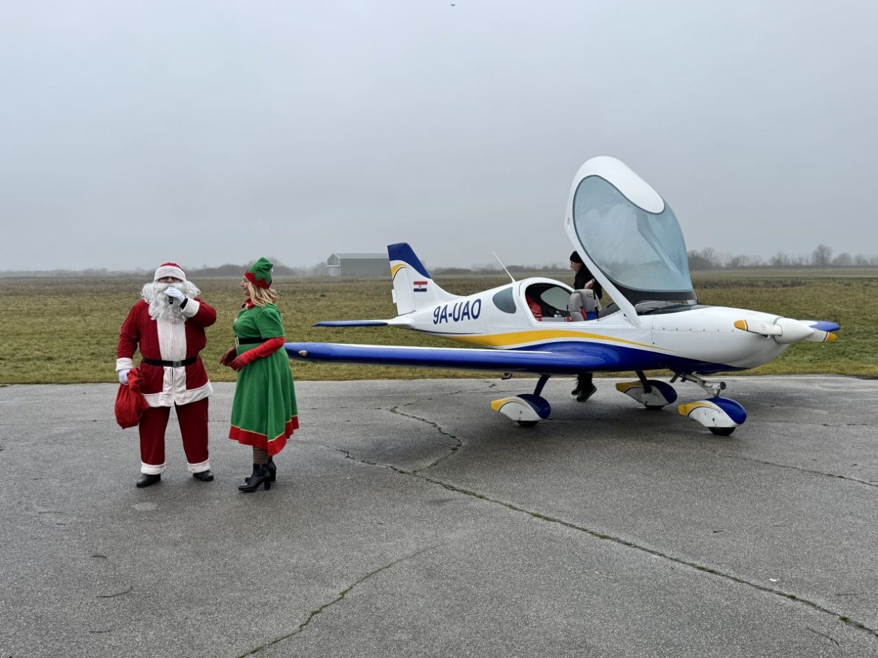 PRIBISLAVEC Djed Mraz sletio avionom i priredio nezaboravno blagdansko slavlje (14) PRIBISLAVEC Djed Mraz sletio avionom i priredio nezaboravno blagdansko slavlje (14)