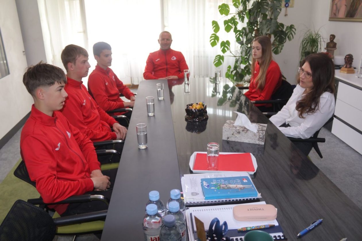 PRIJEM U GRADU Čakovec nagradio mlade atletičare za vrhunske rezultate (5) PRIJEM U GRADU Čakovec nagradio mlade atletičare za vrhunske rezultate (5)