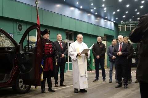 PRIMOPREDAJA I BLAGOSLOV Zrinska garda Čakovec dobila novo kombi vozilo (2)