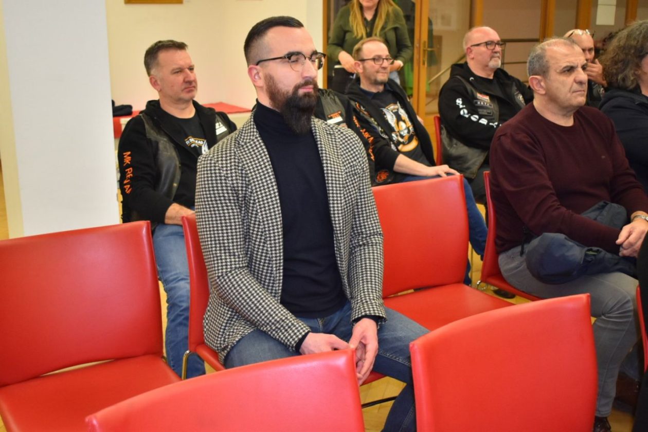 PROJEKT 120 Bradata vožnja Extreme stigla u Prelog, građani upoznali Željana Rakelu (6)