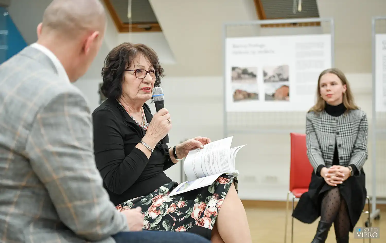 PROMOCIJA KNJIGE Marija Vuk o klimatskim promjenama u Međimurju na Noći muzeja u Prelogu (12) PROMOCIJA KNJIGE Marija Vuk o klimatskim promjenama u Međimurju na Noći muzeja u Prelogu (12)