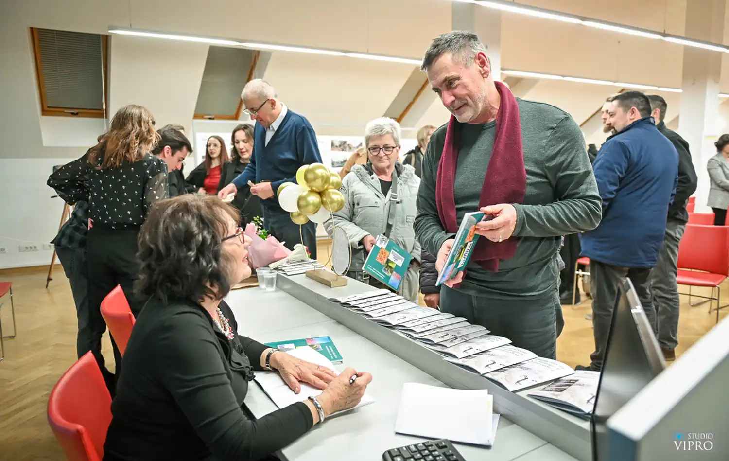 PROMOCIJA KNJIGE Marija Vuk o klimatskim promjenama u Međimurju na Noći muzeja u Prelogu (18) PROMOCIJA KNJIGE Marija Vuk o klimatskim promjenama u Međimurju na Noći muzeja u Prelogu (18)
