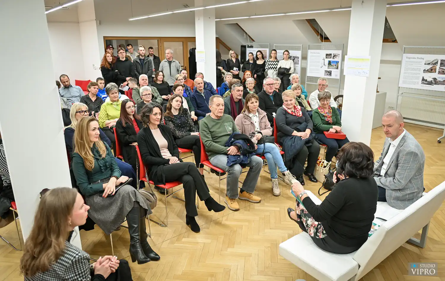 PROMOCIJA KNJIGE Marija Vuk o klimatskim promjenama u Međimurju na Noći muzeja u Prelogu (3) PROMOCIJA KNJIGE Marija Vuk o klimatskim promjenama u Međimurju na Noći muzeja u Prelogu (3)