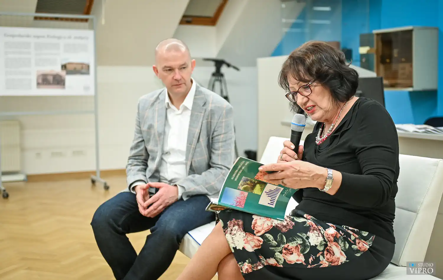 PROMOCIJA KNJIGE Marija Vuk o klimatskim promjenama u Međimurju na Noći muzeja u Prelogu (8) PROMOCIJA KNJIGE Marija Vuk o klimatskim promjenama u Međimurju na Noći muzeja u Prelogu (8)