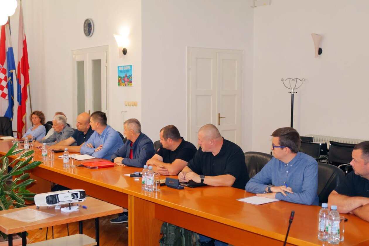 PRVI SASTANAK U GRADU Gradonačelnica Cividini s novim predsjednicima mjesnih odbo (5)