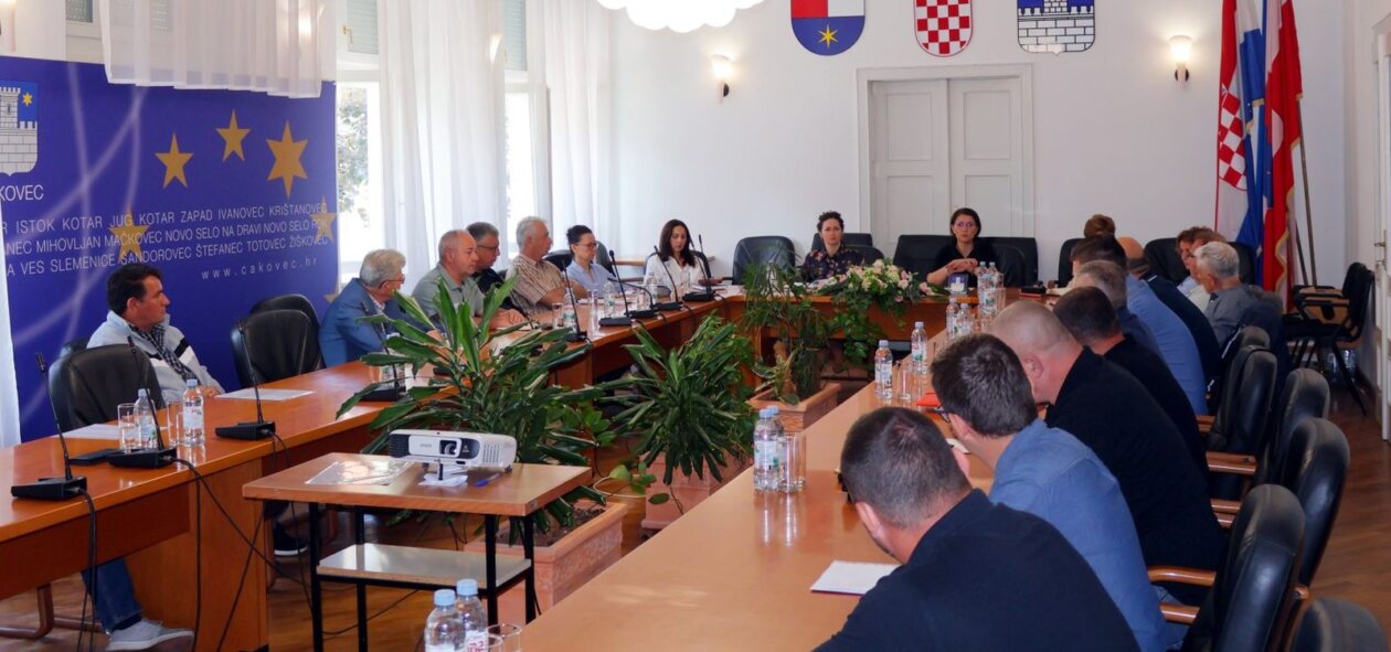 PRVI SASTANAK U GRADU Gradonačelnica Cividini s novim predsjednicima mjesnih odbo (7)