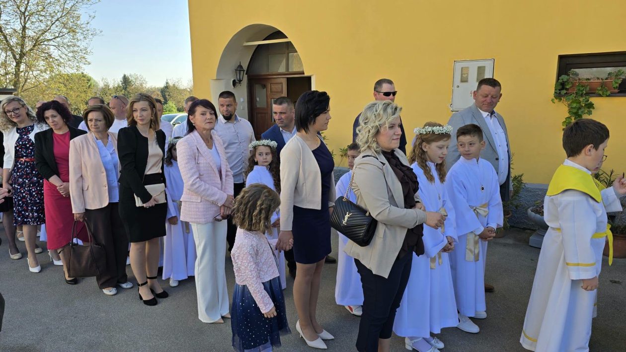 PRVOPRIČESNICI Sveta pričest u Donjem Vidovcu dan ispunjen radošću i ponosom (1)