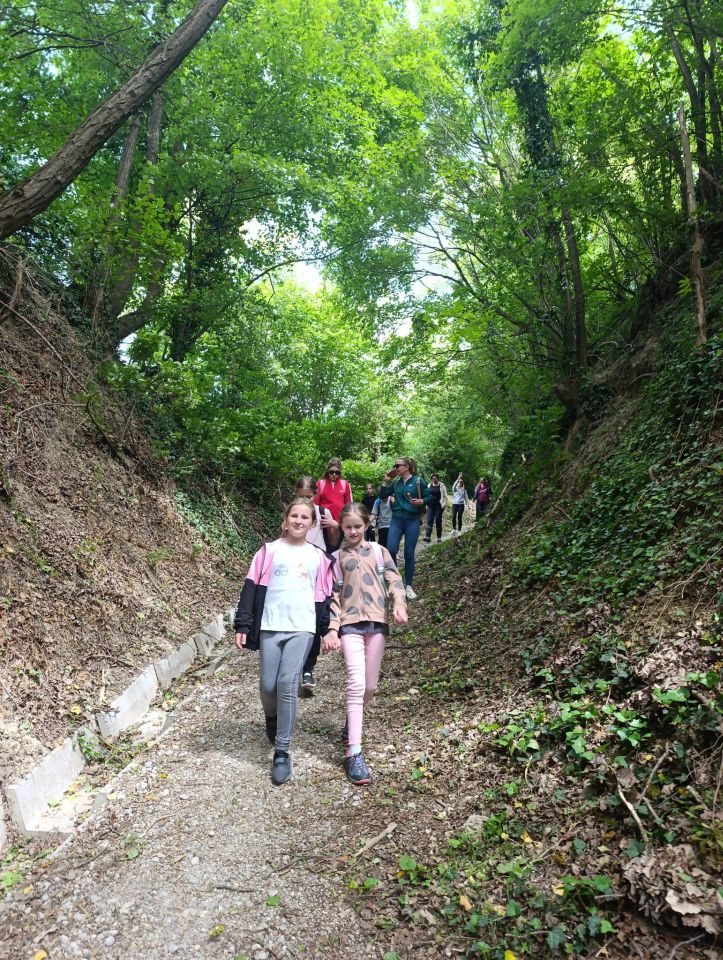 PŠ PEKLENICA Trećaši istraživali Lendavske gorice i uživali u avanturi punoj smijeha (11) PŠ PEKLENICA Trećaši istraživali Lendavske gorice i uživali u avanturi punoj smijeha (11)
