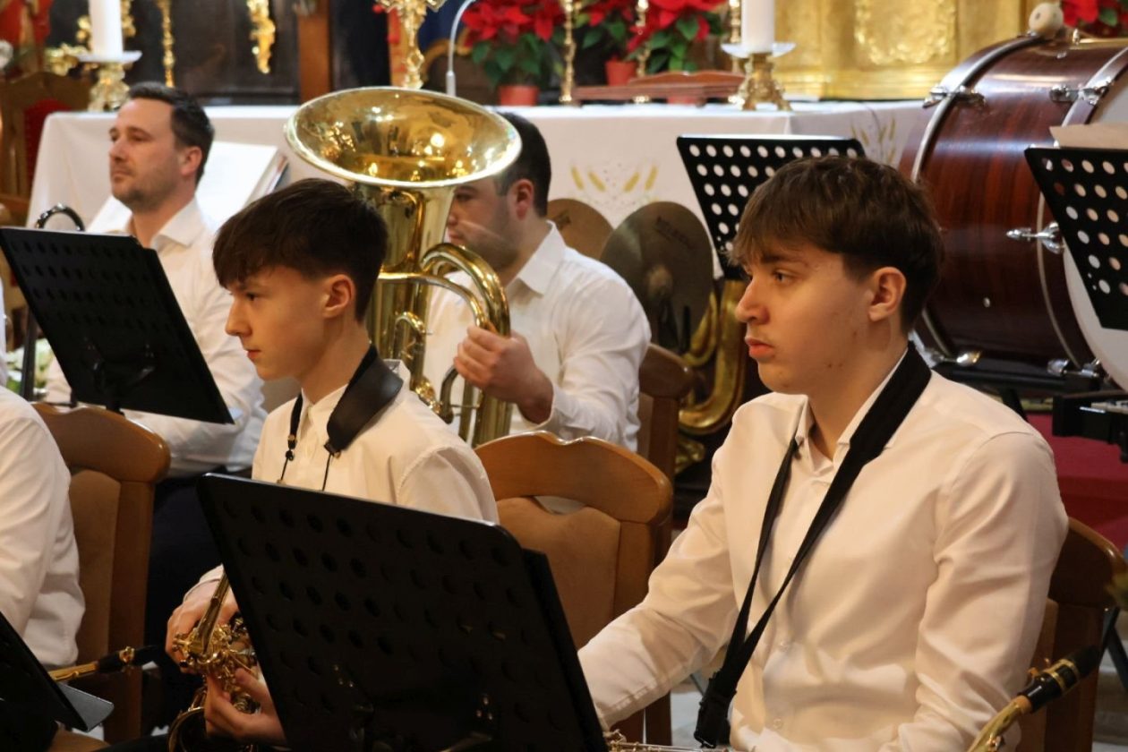 PUHAČKI ORKESTAR GRADA PRELOGA Tradicionalnim koncertom na Tri kralja zatvorena božićna događanja (11)