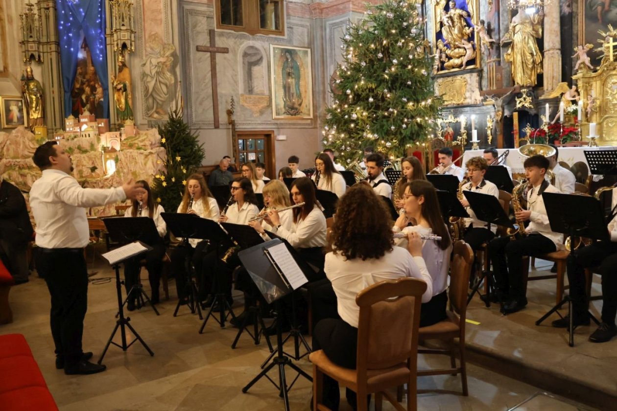 PUHAČKI ORKESTAR GRADA PRELOGA Tradicionalnim koncertom na Tri kralja zatvorena božićna događanja (16)
