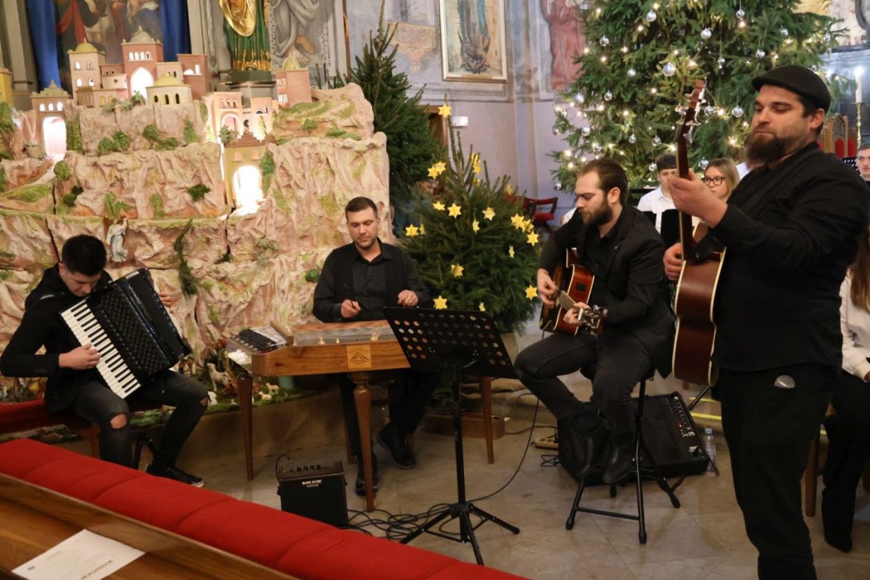 PUHAČKI ORKESTAR GRADA PRELOGA Tradicionalnim koncertom na Tri kralja zatvorena božićna događanja (33)