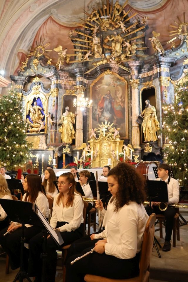 PUHAČKI ORKESTAR GRADA PRELOGA Tradicionalnim koncertom na Tri kralja zatvorena božićna događanja (41)