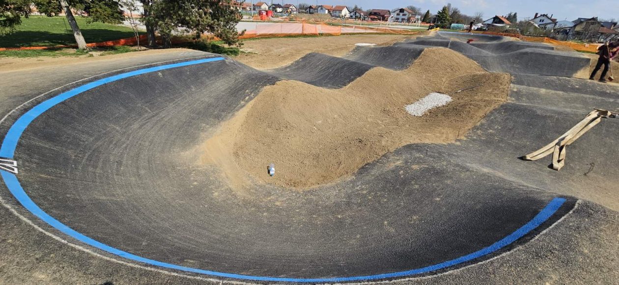 PUMP TRACK STRAHONINEC (3) PUMP TRACK STRAHONINEC (3)