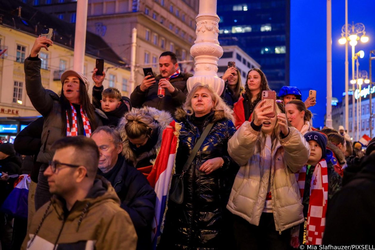 Zagreb: Svečani doček rukometnih reprezentativaca nakon osvojene bronce na Europskom prvenstvu Zagreb: Svečani doček rukometnih reprezentativaca nakon osvojene bronce na Europskom prvenstvu