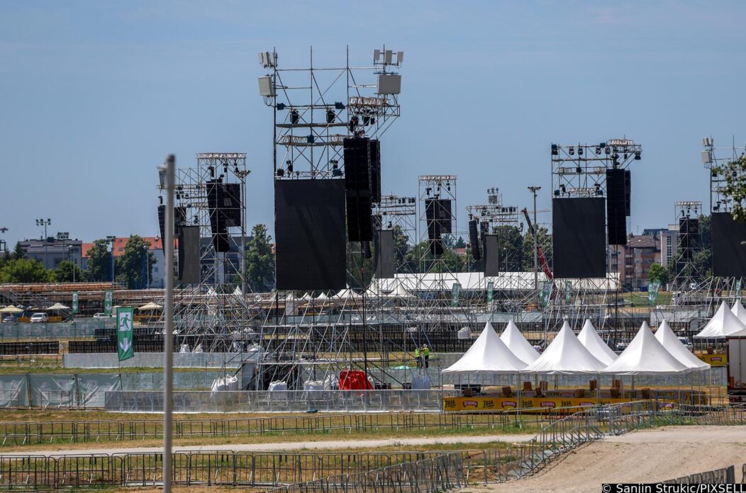 Zagreb: Radovi na hipodromu uoči koncerta Marka Perkovića Thompsona Zagreb: Radovi na hipodromu uoči koncerta Marka Perkovića Thompsona